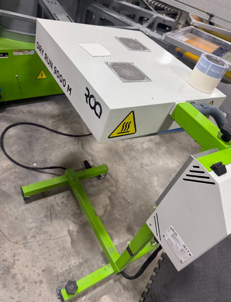 ROQ Dry Run 9000M Standard Quartz  Flash